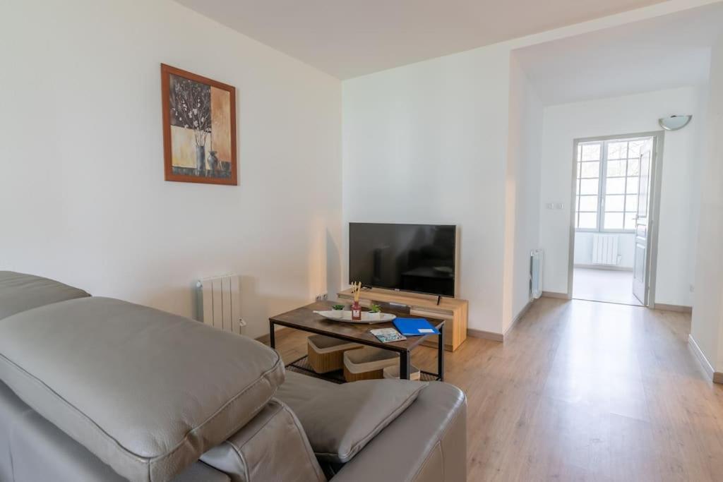 Superbe Appartement Saumur Exterior photo